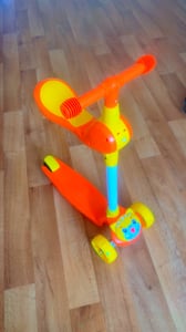 Malplay Dreirädriger Roller klappbar Kinder Roller LED-Räder Rider Katze hoch bis 78cm Orange bis 30 kg Fußbremse Kunden-Foto 1