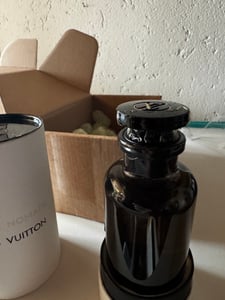 Louis Vuitton Ombre Nomade Eau de Parfum 100 ml Duft Fragrance Kunden-Foto 1