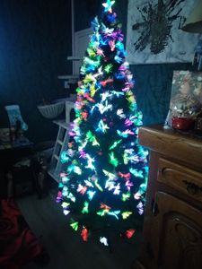 Sztuczna choinka LZQ PVC 180 cm ze światłowodowym zmieniaczem kolorów LED i metalowym stojakiem, dekoracja świąteczna choinka, zielona PVC Zdjęcie produktu od klienta nr 1