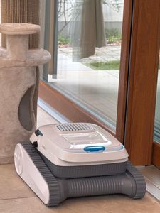 Poolroboter AIRROBO CP20, Kabelloser Poolsauger Reinigt den Boden, Wände, Wasserlinie, Poolreiniger-Staubsauger für Ein- und Oberirdi Kunden-Foto 5