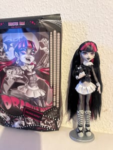Monster High HKN27, Modepuppe, Weiblich, 4 Jahr(e), Junge/Mädchen, Mehrfarbig Kunden-Foto 4