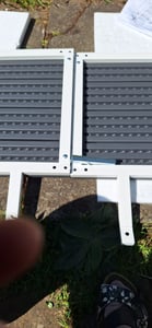 tillvex® Gartenbank Wetterfest 3-4 Sitzer mit Abdeckung & Kissen | Parkbank in Holzoptik bis 300kg belastbar UV-beständig | Sitzbank Garten Terrasse Balkon mit waschbarem Bezug Kunden-Foto 2