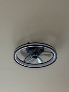 Wentylator sufitowy Jopassy z oświetleniem i pilotem Lampa sufitowa ściemniana czarna Zdjęcie produktu od klienta nr 1