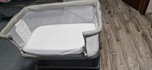 COSTWAY 3 in 1 Beistellbett mit Matratze, Babybett 6 Fach höhenverstellbar für Baby bis 6 Monaten (Grau) Kunden-Foto 2