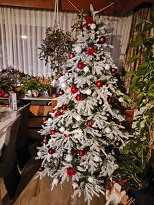 Yorbay 210cm Künstlicher Weihnachtsbaum  Tannenbaum mit Beleuchtung Weiß Schneeflocken LED  für Weihnachten-Dekoration Kunden-Foto 7