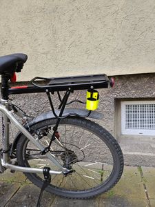 OMNA | Hliníkový zadný nosič - univerzálny - 50 kg - Ľahký a robustný - Ideálny na výlety na bicykli Fotografia od zákazníka č. 2
