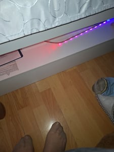 Stolik kawowy Merax z regulacją wysokości, LED, ukrytym schowkiem i gniazdkiem EU, sterowany aplikacją, 100x50x42 cm, czarny Zdjęcie produktu od klienta nr 1
