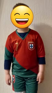 Portugal Fußball Trikot Set Ronaldo Heim - Kinder und Erwachsene - 128 Kunden-Foto 1