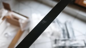 Tribesigns runder Esstisch,120 cm, für 4–6 Personen, moderner Küchentisch aus geriffeltem MDF mit Metallgestell, robustes Esszimmermöbel, Schwarzbraun Kunden-Foto 4