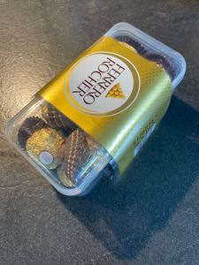 Ferrero Rocher, 200 g, Milchschokolade, 16 Stück(e), Gluten, 603 kcal, 2506 kJ Kunden-Foto 1