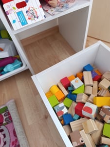 HOMMPA Kinder Bücherregal mit Rädern, Spielzeug-Organizer, 4-in-1 Regal mit 2 Schublade, 4 Spielzeugkisten für Kinderzimmer, Kita & Spielraum, Weiß Kunden-Foto 5