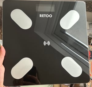 Váha Digitálna osobná Sklenená Váha telesného zloženia tuku s aplikáciou LCD s osvetlením  na analýzu tela BMI  Bluetooth Smart Scale do 180 kg Retoo Fotografia od zákazníka č. 1