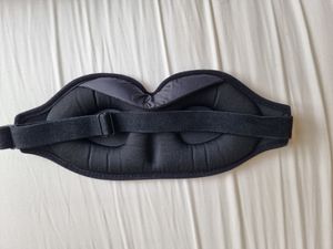 INF Bequeme Schlafmaske mit Lichtblockierung und 3D-Design Schwarz Kunden-Foto 2