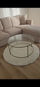 VASAGLE Couchtisch mit goldenem Eisengestell Ø84 x 45,5 cm rund Glastisch robustes Hartglas Sofatisch stabil Wohnzimmertisch dekorativ Gold Kunden-Foto 2