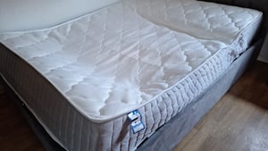 Materac DEWINNER Memory 80 x 190 cm, grubość 25 cm – materac z pianki memory – 7 stref – średnia twardość – odciążenie – wolny od roztoczy Zdjęcie produktu od klienta nr 6