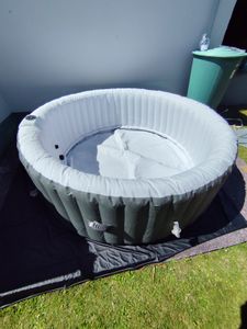 AREBOS Whirlpool aufblasbar | Ø208cm | 6 Personen | 130 Düsen | 1000L | Abdeckung Kunden-Foto 7