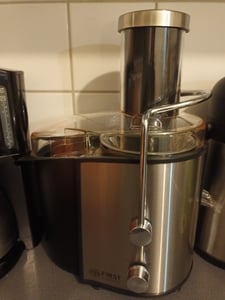 TZS First Austria Entsafter für Obst und Gemüse, elektrische Saftpresse, 800W, mit 2 Geschwindigkeitsstufen & Drehschalter, Edelstahl, Juicer Kunden-Foto 1