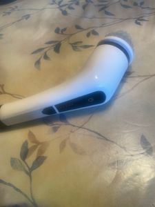 Elektrische Reinigungsbürste, kabelloser Drehschrubber mit 5000 mAh Akku, IPX7 wasserdicht, mit verstellbarem Verlängerungsgriff und 7 Bürstenköpfen Kunden-Foto 2
