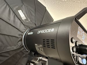 Godox DP800III-V Ulepszona studyjna lampa błyskowa o mocy 800 Ws GN126 5600 ¡À 200 K Oświetlenie błyskowe Wbudowana bezprzewodowa lampa błyskowa 2,4 G X-System Mocowanie Bowens Fotograficzne lampy błyskowe do portretów ślubnych Modowa fotografia reklamowa Zdjęcie produktu od klienta nr 2