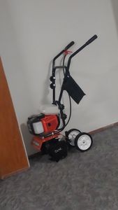 Demon Benzin Bodenfräse Gartenhacke 51,7ccm Kultivator Motorhacke Gartenfräse Bodenhacke Benzinmotorhacke Arbeitsbreite 30 cm Kunden-Foto 1