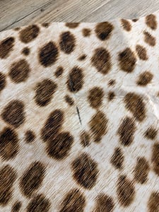 Leoparden Teppich Kunstfell Braun Weiß 160x185cm Fellimitat Pflegeleicht Felloptik Kunden-Foto 1