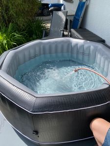 Netspa Python 5/6 Personen 185X70Cm - Kunstleder/Kroko-Effekt - 850L - Aufblasbarer Whirlpool, oktogonal - 5/6 Plätze Kunden-Foto 1