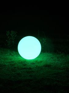 LED Kugelleuchte 25 cm Akku RGB Farbwechsel IP54 – Indoor & Outdoor Stimmungslicht Kunden-Foto 1