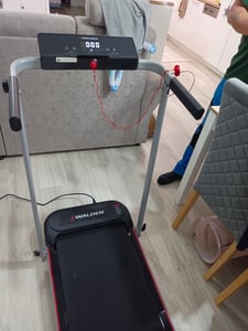 Walden F2200 Chodiaci pás 2-v-1 (1–6 km/h) Kompaktný, Tichý a Pohodlný pre Domácu Kanceláriu, Fitness a Ľahký Tréning Fotografia od zákazníka č. 1