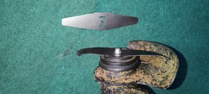 Akku-Rasentrimmer 21V mit 2 Batterien, Freischneider, Motorsense, mit Akku und Ladegerät, Teleskop-Stiel & Zusatzhandgriff, Faltbares Modell, Rot Kunden-Foto 12