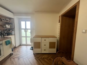 okwish Küchenschrank mit Rollen,Kücheninsel mit Handtuchhalter und Gewürzregal,Buffetschrank mit verstellbaren Einlegeböden,weiß Kunden-Foto 1