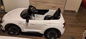 Audi RS e-tron GT  Kinderauto Kinder Elektroauto 12V mit Musik，breitem Sitz, verstellbarem Sicherheitsgurt Schwarz Kunden-Foto 15