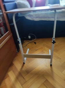Verstellbarer, tragbarer Arbeitstisch aus Holz mit Rollen, höhenverstellbar bis 90 cm, vielseitig einsetzbar - EVOSTUL Kunden-Foto 9