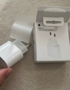 Original Apple 20W USB-C Power Adapter & 2M USB-C zu Lightning Ladekabel Ladegerät iPhone 14 13 12 11 X Pro Max Kunden-Foto 6