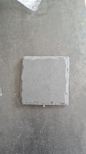 Sada 72 ks podtáckov z bridlice, štvorcové 10 x 10 cm, podtácky nenáročné na údržbu, na poháre, sivé Fotografia od zákazníka č. 1