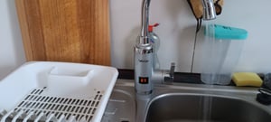 Vayox Küchenarmatur-Durchlauferhitzer Badezimmer-Wasserhahn-Warmwasserbereiter VA0203 | Anzeige | 3000W | Weiß Kunden-Foto 5