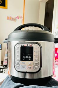 Instant Pot 12-0182-01-EU, 5,7 l, 1000 W, Schwarz, Edelstahl, Tasten, 310 mm, 340 mm Kunden-Foto 5