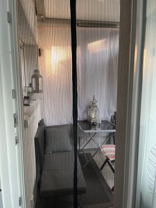 Sekey Fliegengitter Tür Magnet Balkontür, Insektenschutz tür 130x220cm, Katzensicher, Langlebig, Geruchsfrei und Ungiftig, Schwarz Kunden-Foto 2