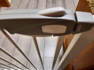 XMTECH Türschutzgitter Treppengitter Türgitter Treppen Absperrgitter Auto-Close für Kinder Baby Ohne Bohren, 85-95cm ,Schwarz Kunden-Foto 9