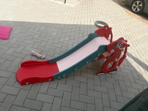 Jopassy Kinderrutsche 4-in-1 Kinder Rutsche 142 cm Spielplatz Klappbar mit Basketballkorb Wurfring Englisch-Lerngerät Grün Kunden-Foto 1