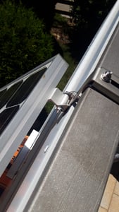 Balkonkraftwerk Halterung eckig Balkonhaken Balkonhalterung Geländer Haken Solar Kunden-Foto 2