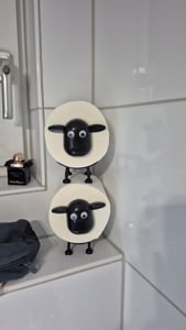 WC Rollenhalter Schaf – Lustiger Toilettenpapierhalter als Deko für Badezimmer | Kreatives Rollenregal in Tierform für 1 Rolle – Schaf Deko schwarz Kunden-Foto 3