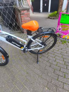 HITWAY E Bike, City E-Bike & E-Hollandrad,36V/13Ah 468 Wh,28 Zoll,MTB,7 Gang, 25km/h, Heckmotor, Kettenschaltung, LCD Display, E-Citybike Damen Herren Kunden-Foto 5