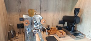 Młynek do kawy ROASTLY DF83V (Red Ti Burr) Gen 3 III V3, słynna seria White Label, elektryczny młynek do kawy na pojedyncze porcje, praktycznie bez resztek (czarny) Zdjęcie produktu od klienta nr 1