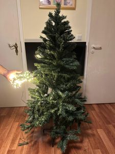 XINZI Sztuczna choinka z oświetleniem 150cm W zestawie lampki choinkowe LED i stojak, sztuczna choinka, PVC, zielona Zdjęcie produktu od klienta nr 1
