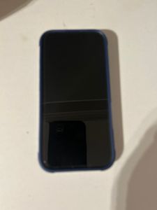 Apple iPhone 16 , 15,5 cm (6.1"), 2556 x 1179 Pixel, 512 GB, 48 MP, iOS 18, Schwarz Kunden-Foto 6
