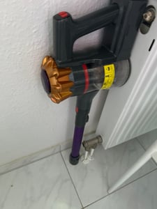 Lubluelu P7 75000 Pa Akku-Staubsauger Saugleistung, Anti-Haar-Verwicklungsbürste, Grüne Beleuchtung, Freistehend, Teppiche & Hartböden Kunden-Foto 2