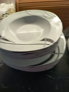 VEWEET 'Annie' 50-tlg Tafelservice aus Porzellan, Kombiservice mit Tellerset, Müslischalen, Kaffeebecher, Kaffeeset, Eierbecher, Milch- und Zuckerset Kunden-Foto 1
