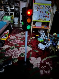 Semafori interattivi per i piccoli automobilisti, 3+ effetti sonori luminosi + 2 modalità Foto del cliente 1