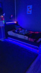 Flieks Polsterbett 140x200cm mit Ladefunktion (USB&Typ-c), Jugendbett Doppelbett Stauraumbett mit LED, Hydraulisches Boxspringbett, PU, Weiß Kunden-Foto 5