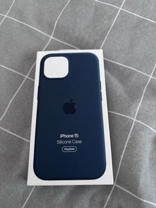 Apple MT0Y3ZM/A, Cover, Apple, iPhone 15, 15,5 cm (6.1"), Blau Kunden-Foto 1